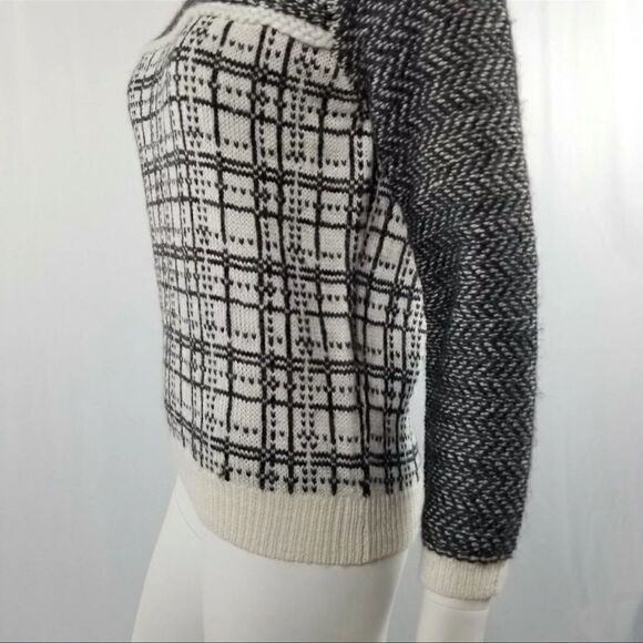 LOFT Size XS Black & White Plaid Angora Wool Blend Light Weight Sweater - Picture 5 of 9